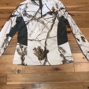 Realtree brand white camo pullover